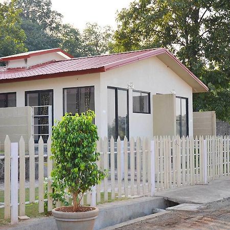 Sparsh Resort & Chalet Kalamb  Exterior photo